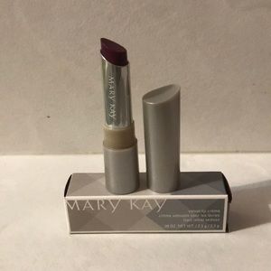 Velvet Lip Cream - Berry Stylish